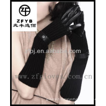 glove made of leather as 2013 fashion trendy accessories